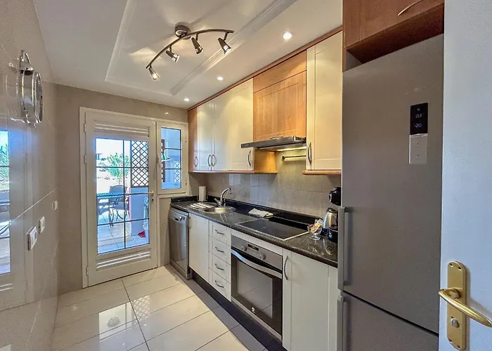 Apartment Terrazas Del Duque Ii Hideaway *